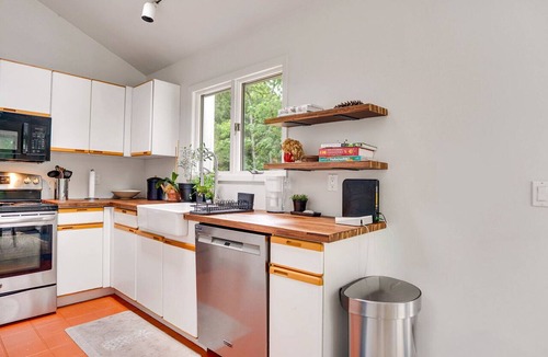 Clearwater Beach House | Private East Hampton Retreat with Serene Wooded Views