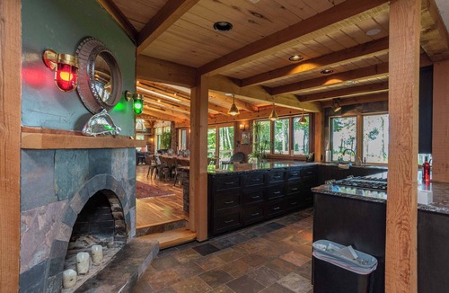 Baileys Harbor Cabin | Private Estate, Kangaroo East Shore!