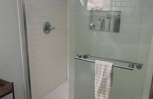 Lower Garden District House | Private garden district apartment