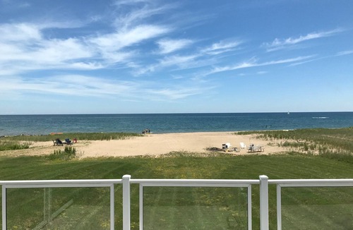 Port Sanilac House | PRIVATE LAKE PROPERTY: The Sunrise Lake House - soft sand and relaxation