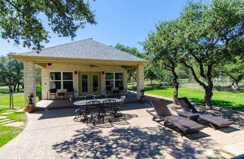 Georgetown House | Private | Peaceful Retreat | Cozy Guesthouse with Pool