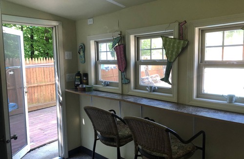Lake Michigan Beach House | PRIVATE POOL, close to Public Beaches, Wineries, Golf Courses, Fishing,Boating