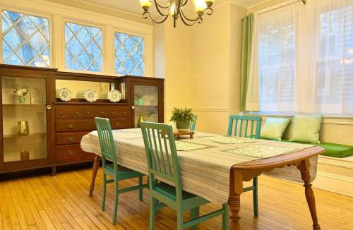 Eastside House | Private Room Near SU Dome Hospitals and Downtown