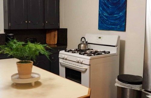Freetown - Port Rico Bed & Breakfast | Private Room Retreat in a Shared House Setting