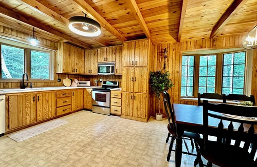 Herbster House | Private & Spacious Lake Superior Lakefront Cabin: Beach Access Parking & Firepit