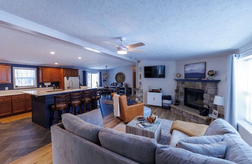 Baileys Harbor House | Private, Updated Baileys Harbor Home: The Roost