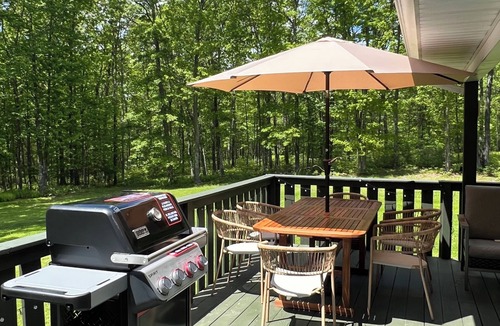 Narrowsburg House | Private vollyball court: 5-Acre Haven with AC close to Bethel Woods.