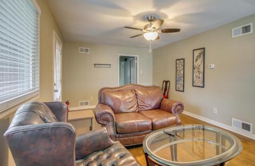 Ellendale House | Private Yard! Pet-Friendly Memphis Adventure Hub
