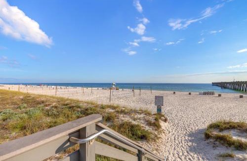 Sunnyside House | Quaint 2BR/25BA Cottage Nestled Between 30A & Panama City Beach! Sleeps 6!