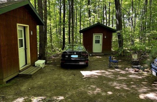 White Lake Cabin | Quaint Cabin Surrounded by Nature for a Peaceful Retreat in White Lake, Wisconsin