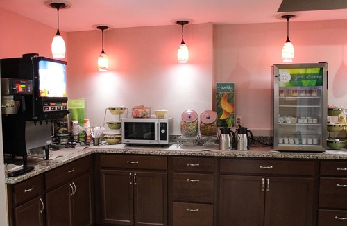 Clinton Hotel | Quality Inn Clinton - Knoxville North