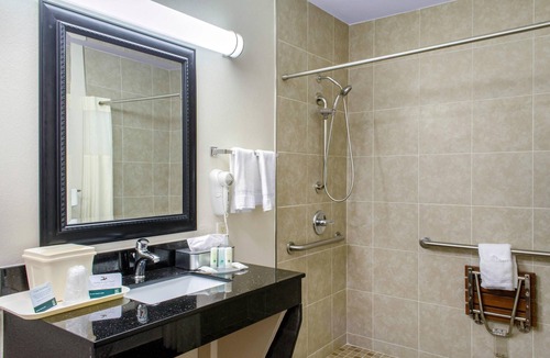 McComb Hotel | Quality Inn McComb