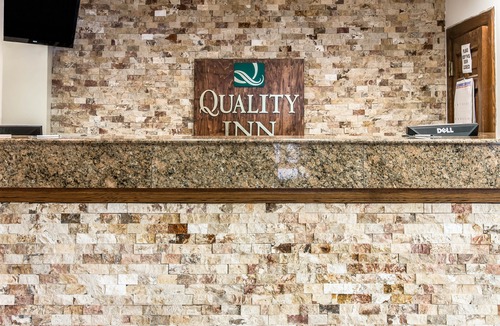 Southfield Hotel | Quality Inn Southfield