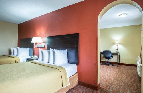 Monroe Hotel | Quality Inn & Suites Monroe