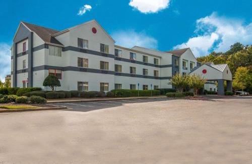 Tougaloo Hotel | Quality Inn & Suites