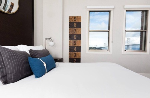 South Beach Hotel | Queen Room with Direct Bay Bridge Views + Free Breakfast & Pet-Friendly