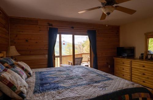Topton Villa | Quiet Haven Mountain Top Cabin - 3 Bedroom Cabin with Breathtaking Views