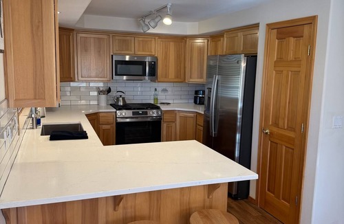Deer Park House | Rainier #7/Sunriver OR - AC and 8 SHARC included