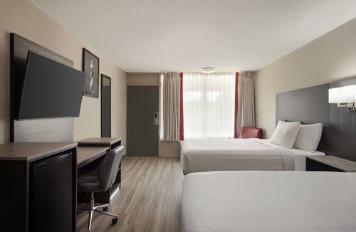 Cocoa West Hotel | Ramada by Wyndham Cocoa