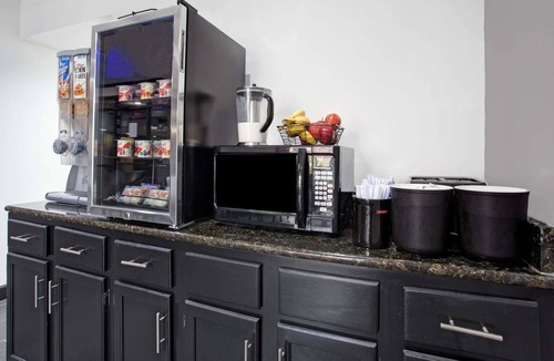 Pearl Hotel | Ramada by Wyndham Pearl/Jackson Airport