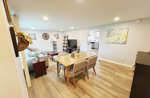 Tonawanda House | Ranch Oasis in Buffalo Niagara Area: Ideal Family Getaway