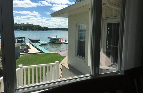 Cassopolis House | RARE FIND! Lake home on All-Sports, DIAMOND LAKE. Near ND. GOLF Weekend Beauty!