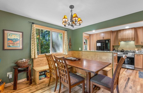 Mount Hood Village Cabin | Recently remodeled riverfront home with fireplace, firepit & W&D - dog-friendly