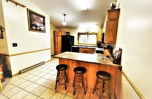 Phillips Condo | Red Pines - Elk Lake Condo #3