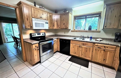 Phillips Condo | Red Pines - Elk Lake Condo #6
