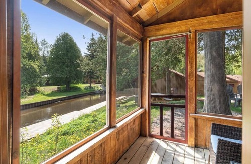 Indian River Cabin | Reed's on the River Cabin 1