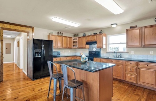 Hopedale House | Reel'em In Lodge - A Reel Fisherman Lodge!