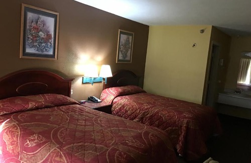 Canton Hotel | Relax Inn