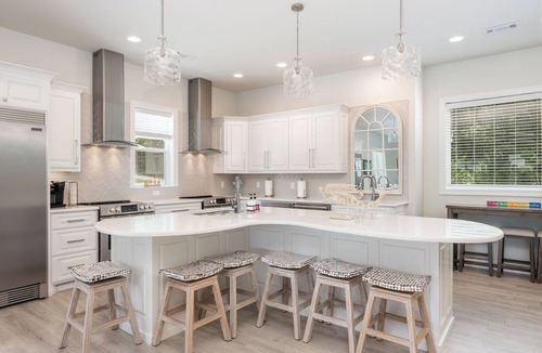 Hot Springs House | Relax Lane - Luxe Lakefront 6BR, Private Pool, Hot Tub, Boat Dock, Putting Green