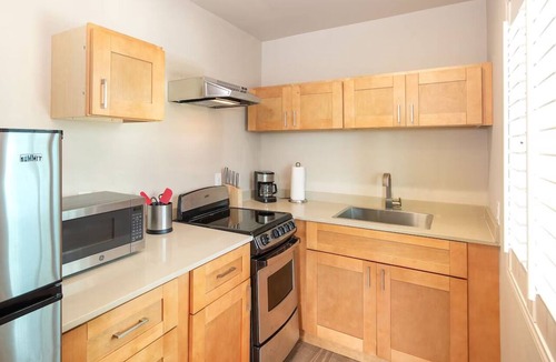 Layton Hotel | Relax & Rejuvenate - Perfect Island Retreat w/Kitchen, Outdoor Pool