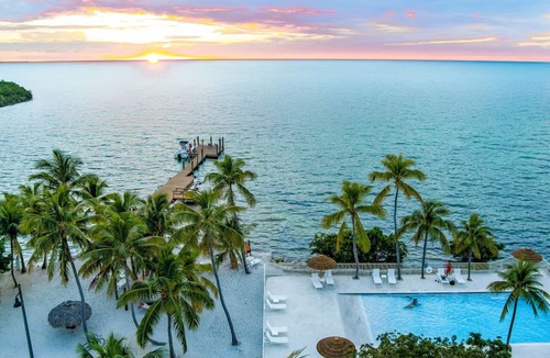 Layton Hotel | Relax & Rejuvenate - Perfect Island Retreat w/Kitchen, Outdoor Pool