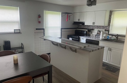 St. Bernard Apartment | Relaxing 2BR Apartment Near UC & Downtown