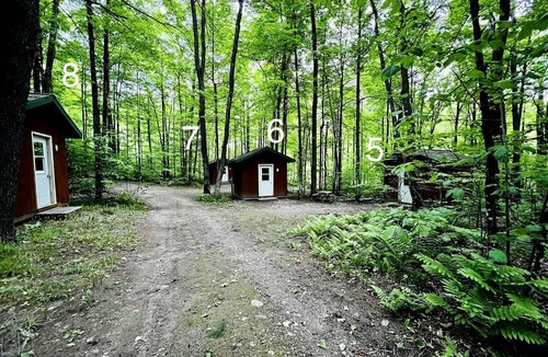 White Lake Cabin | Relaxing Cabin for Two Close to Boulder Lake for a Romantic Getaway in Wisconsin