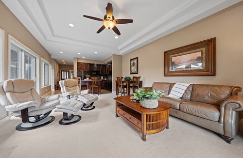 Broken Top House | Relaxing gem on the green! Hot tub! Double Suite!