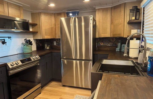 Lakeview House | Relaxing Retreat Bella Lakehouse on Townline Lake