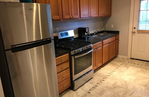 Belmont Apartment | Remodeled Close-in Walkable Unit!
