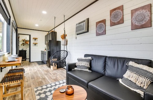 Thurber House | Remote Strawn Container Home w/Hot Tub!