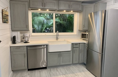 Tavernier House | Renovated Islamorada lush canal home with 2nd fl pool, ocean views and boat dock