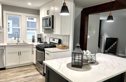 Northeast South Bend House | Renovated, Spacious 5 Bedroom. Walk to Notre Dame!