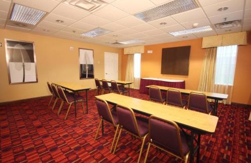 Flint Hotel | Residence Inn by Marriott Flint Grand Blanc