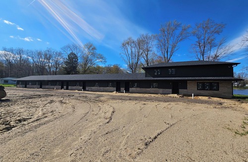 Jones Hotel | Restored 1960s Boutique Inn on the Lake.