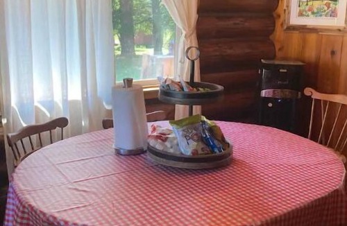 Pierce County Cabin | Restored log cabin in Ashford near Mt.Rainier