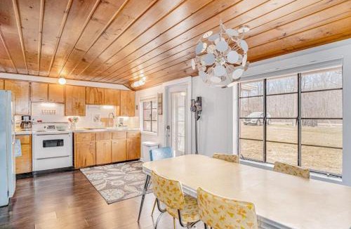 Honor House | Retro on the River