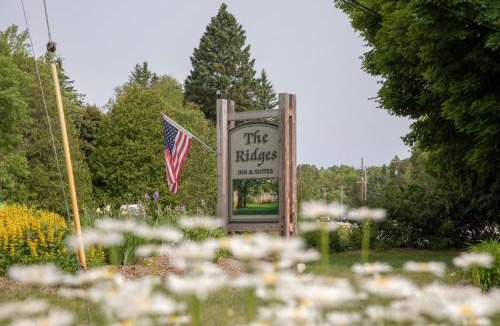 Baileys Harbor Resort | Ridges Inn & Suites