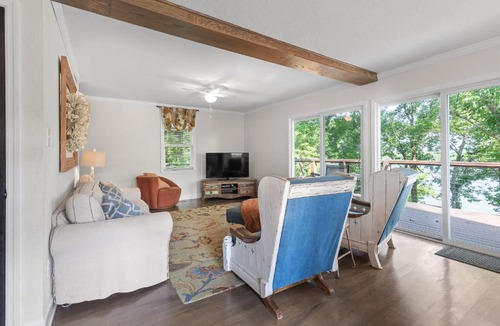 Decatur House | River Access and Dock - Chickamauga River Refuge