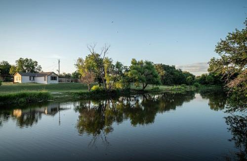 Lake Brownwood House | River Front Get Away